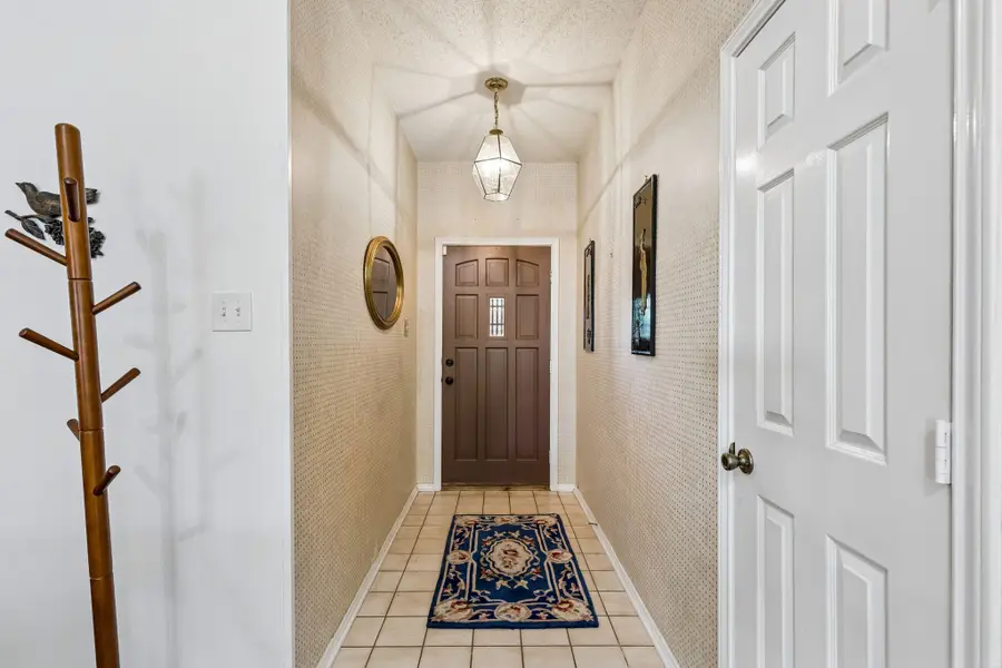 903 Wyndham Place, Arlington, TX 76017 - #2