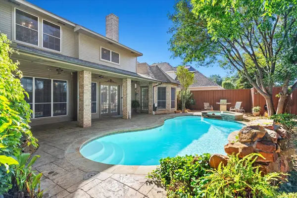 6825 Oak Park Lane, Plano, TX 75023