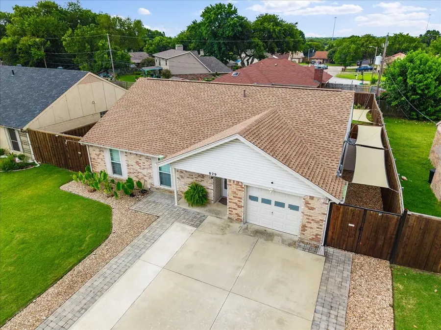 829 W Crossland Boulevard, Grand Prairie, TX 75052 - #3