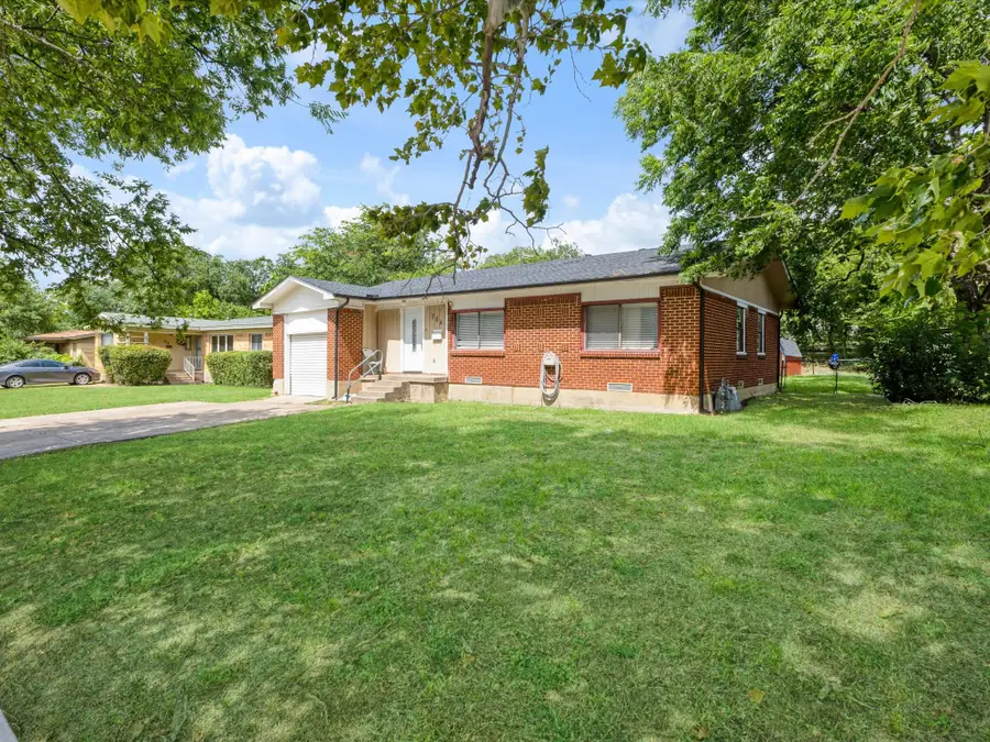 706 N Carrier Parkway, Grand Prairie, TX 75050 - #2