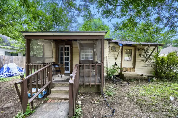 1012 E Jefferson Street, Waxahachie, TX 75165