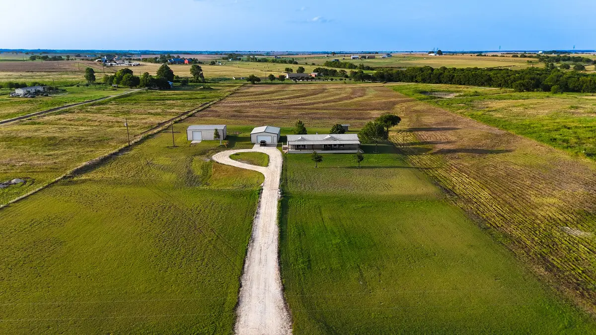 401 County Road 330, Granger, TX 76530 - #1