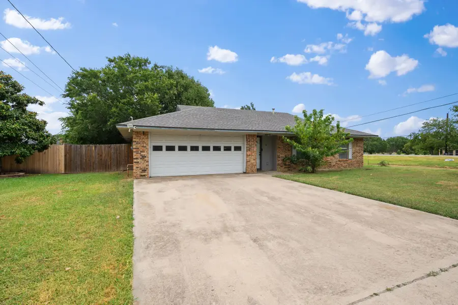 2 Finley Circle, Krum, TX 76249 - #2
