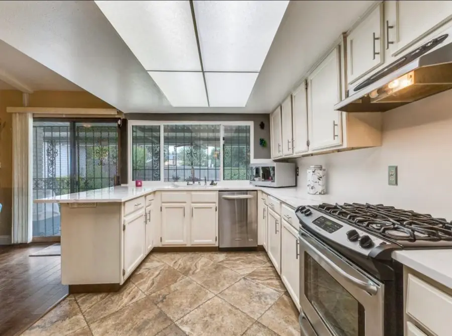 8633 Baumgarten Drive, Dallas, TX 75228 - #3