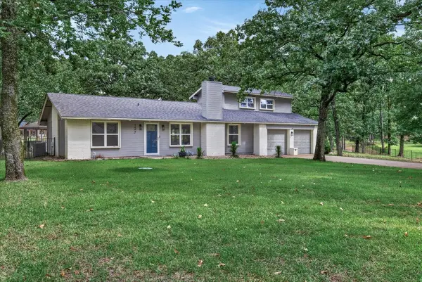 127 Pinnacle Club Drive, Mabank, TX 75156