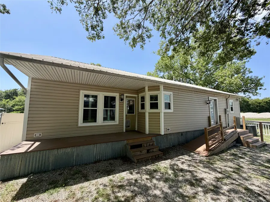 100 E Austin Street, Leonard, TX 75452 - #3