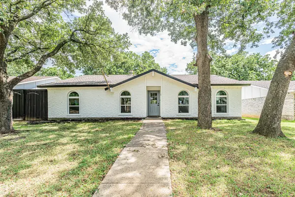 1214 Winterwood Drive, Lewisville, TX 75067