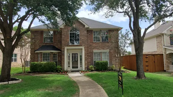 2424 Hunters Run Drive, Plano, TX 75025