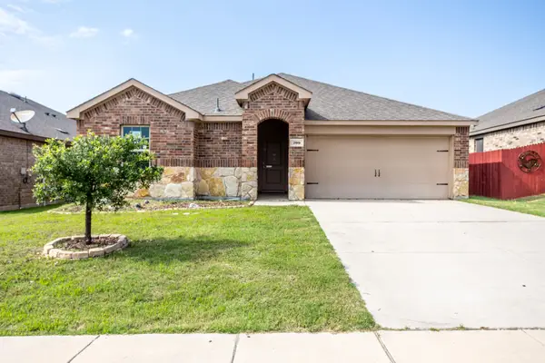 709 Alton Drive, Aubrey, TX 76227