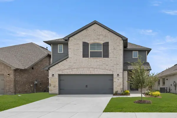 8724 Lone Star Street, Aubrey, TX 76227