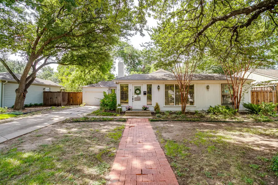 6305 Locke Avenue, Fort Worth, TX 76116 - #2