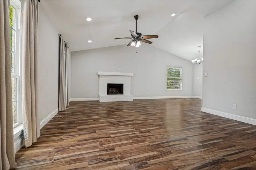 2325 Warwick Avenue, Grand Prairie, TX 75052 - #2