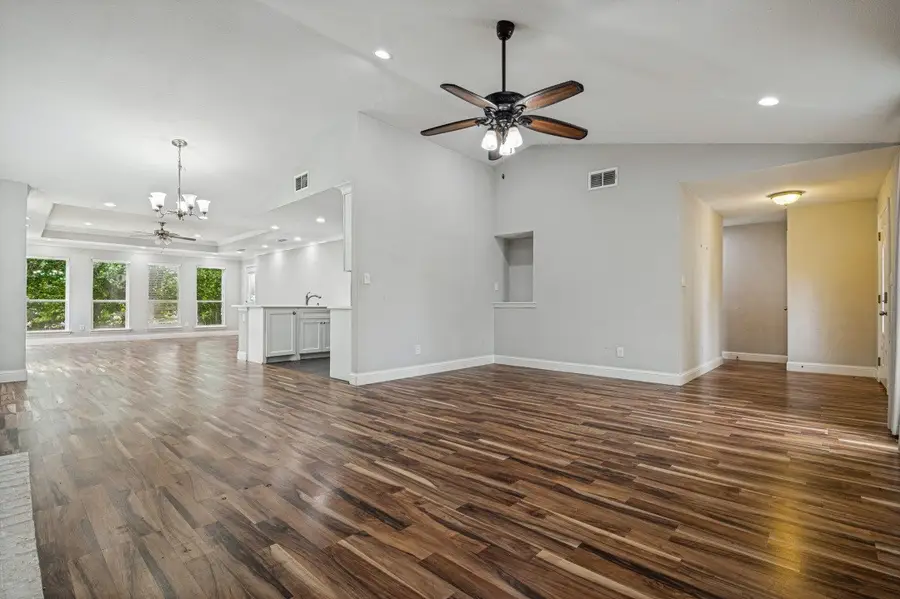 2325 Warwick Avenue, Grand Prairie, TX 75052 - #3