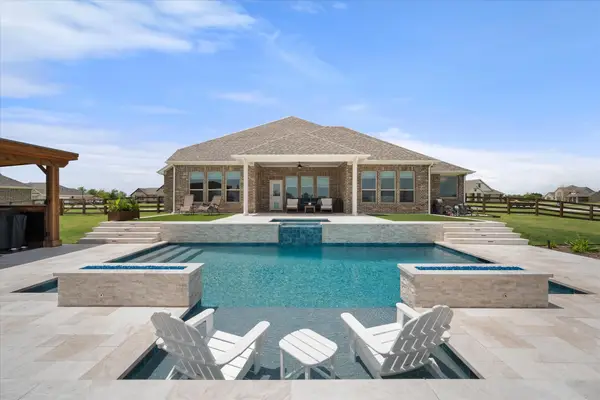 4550 Night Hawk Trail, Waxahachie, TX 75165
