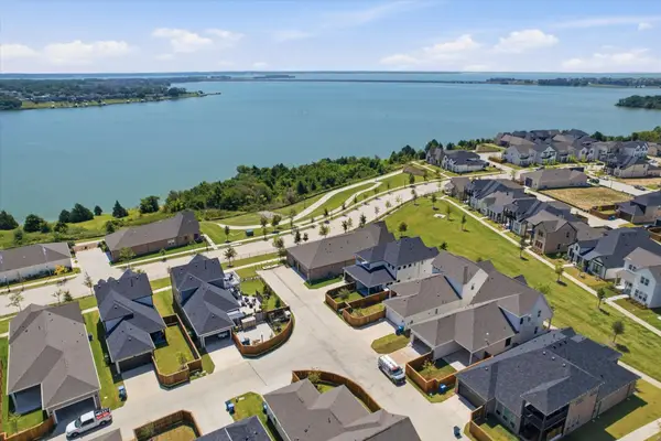 2516 Ballaster Mews, Rowlett, TX 75088