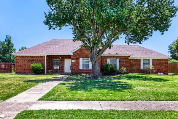 4422 Briarcrest Lane, Sachse, TX 75048