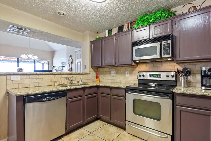 2920 Peninsula Way, Carrollton, TX 75007 - #3