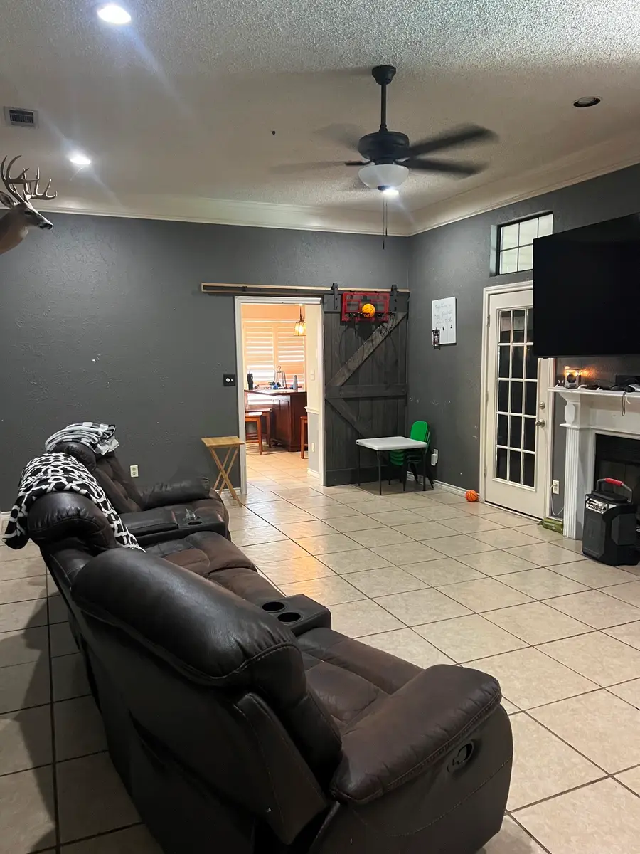 610 Pecos Street, Chandler, TX 75758 - #3