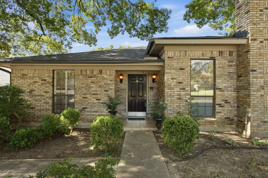 2940 S Creekwood Drive, Grapevine, TX 76051 - #3