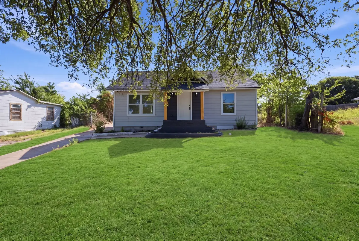 1909 Burchill Road, Fort Worth, TX 76105 - #1