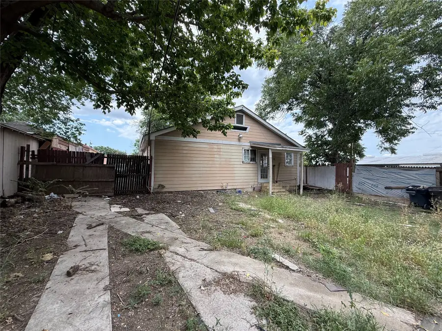 3301 S Main Street, Fort Worth, TX 76110 - #3