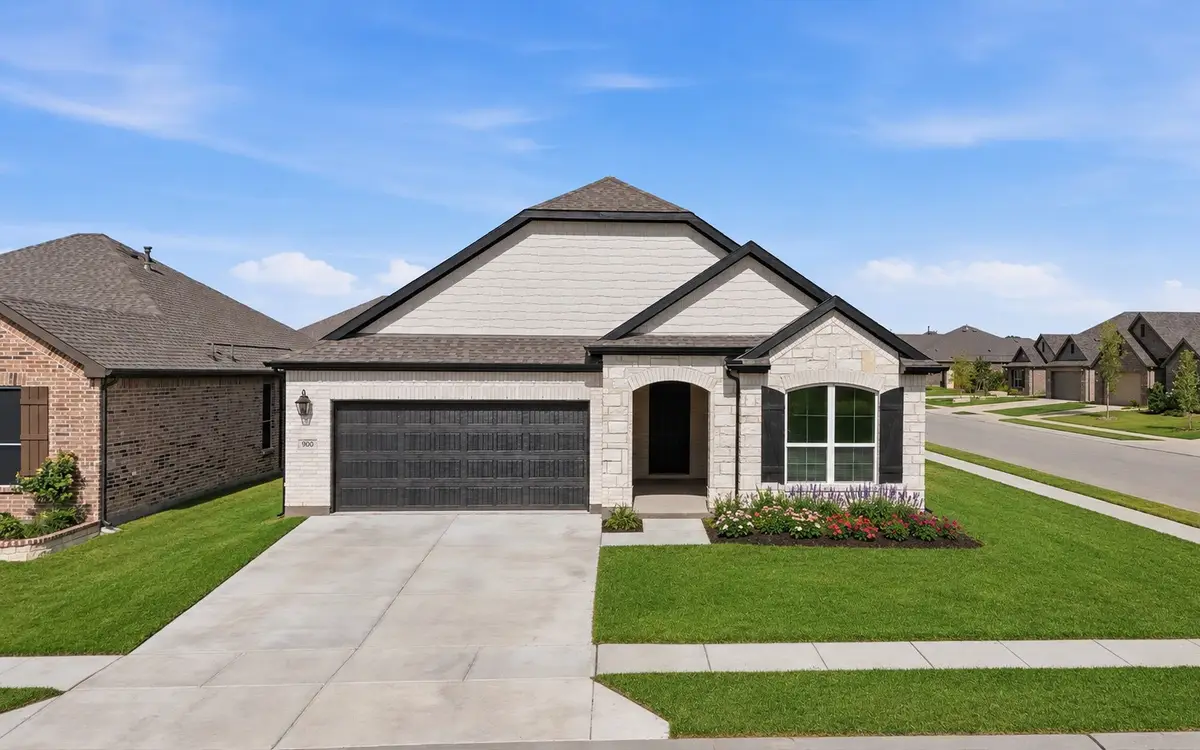 900 Summer Court, Justin, TX 76247 - #1