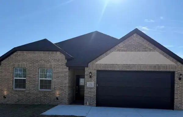 750 Section House Road, Alma, TX 75119