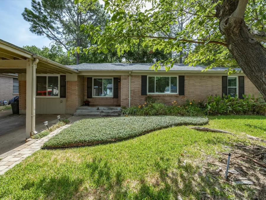 828 Billie Ruth Lane, Hurst, TX 76053 - #2