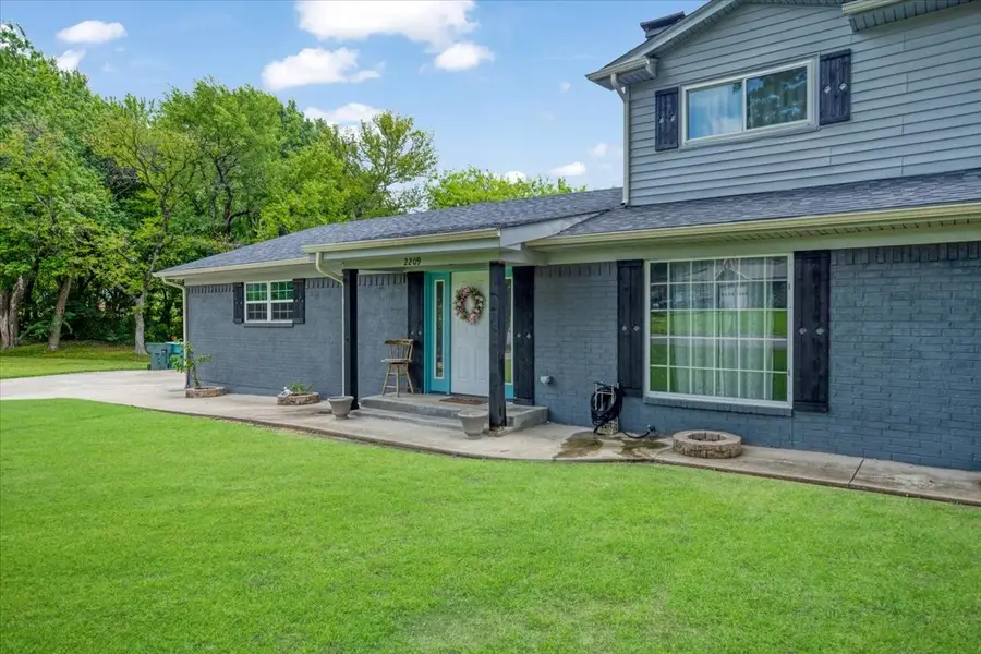 2209 Ridgewood Drive, Sherman, TX 75092 - #3