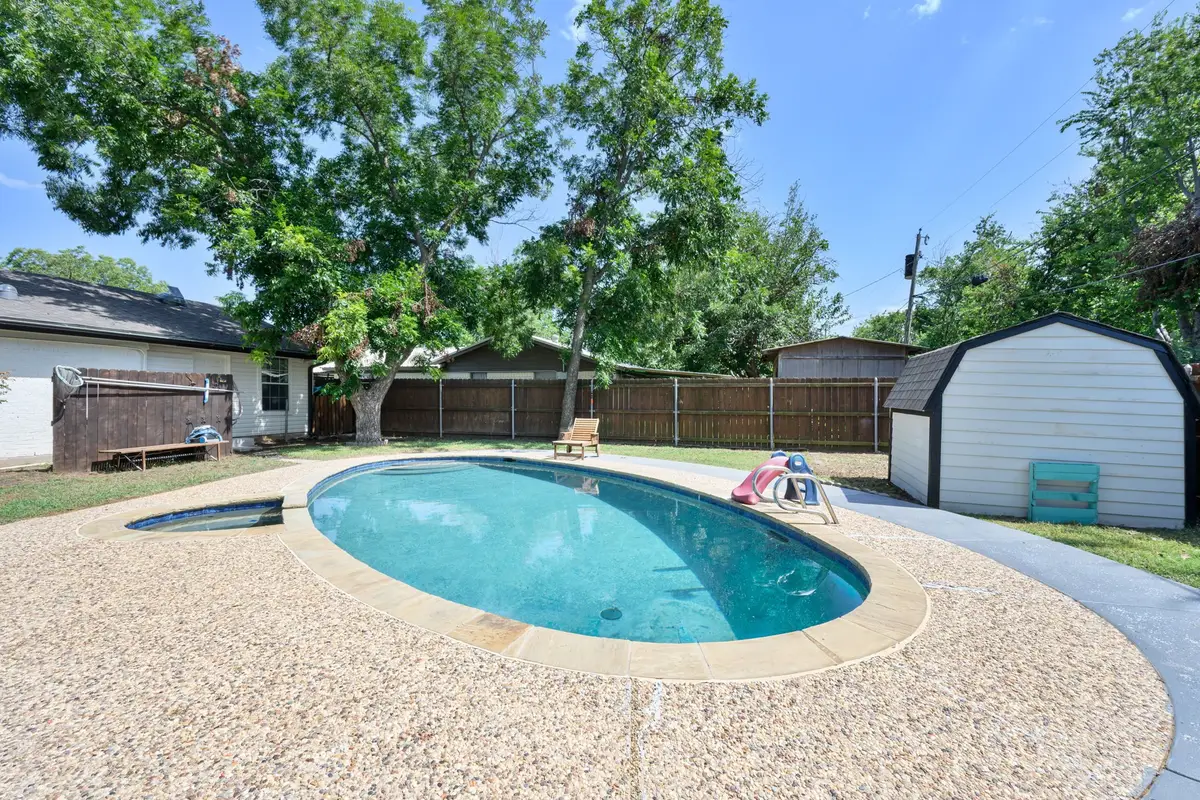 1702 SE 22nd Avenue, Mineral Wells, TX 76067 - #1