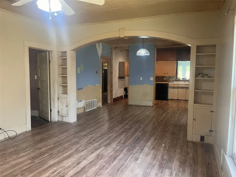 1309 Avenue J, Brownwood, TX 76801 - #2