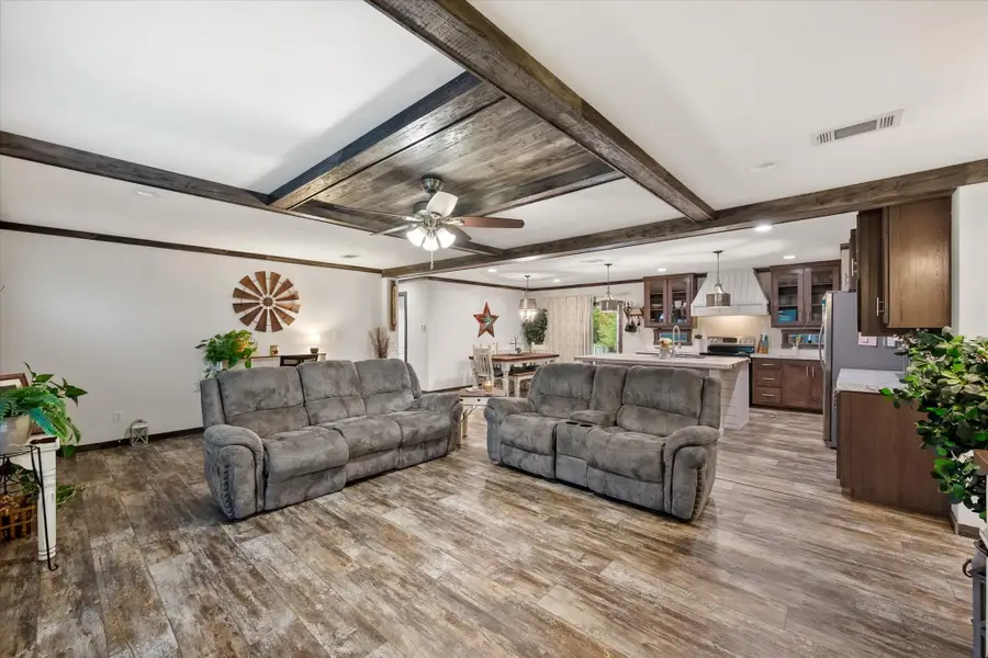 281 S State Highway 75 S, Fairfield, TX 75840 - #3