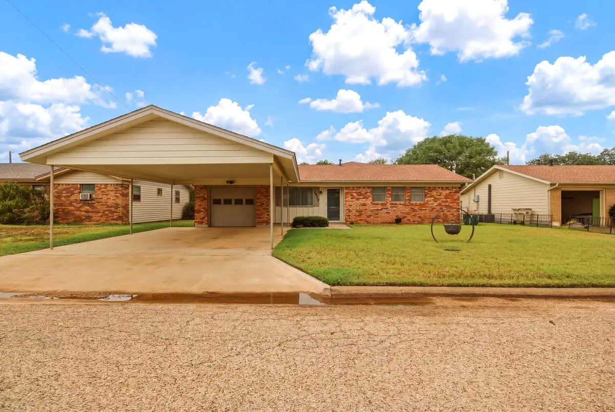 1520 Heath, Merkel, TX 79536 - #1