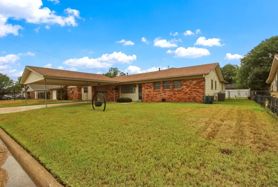 1520 Heath, Merkel, TX 79536 - #2