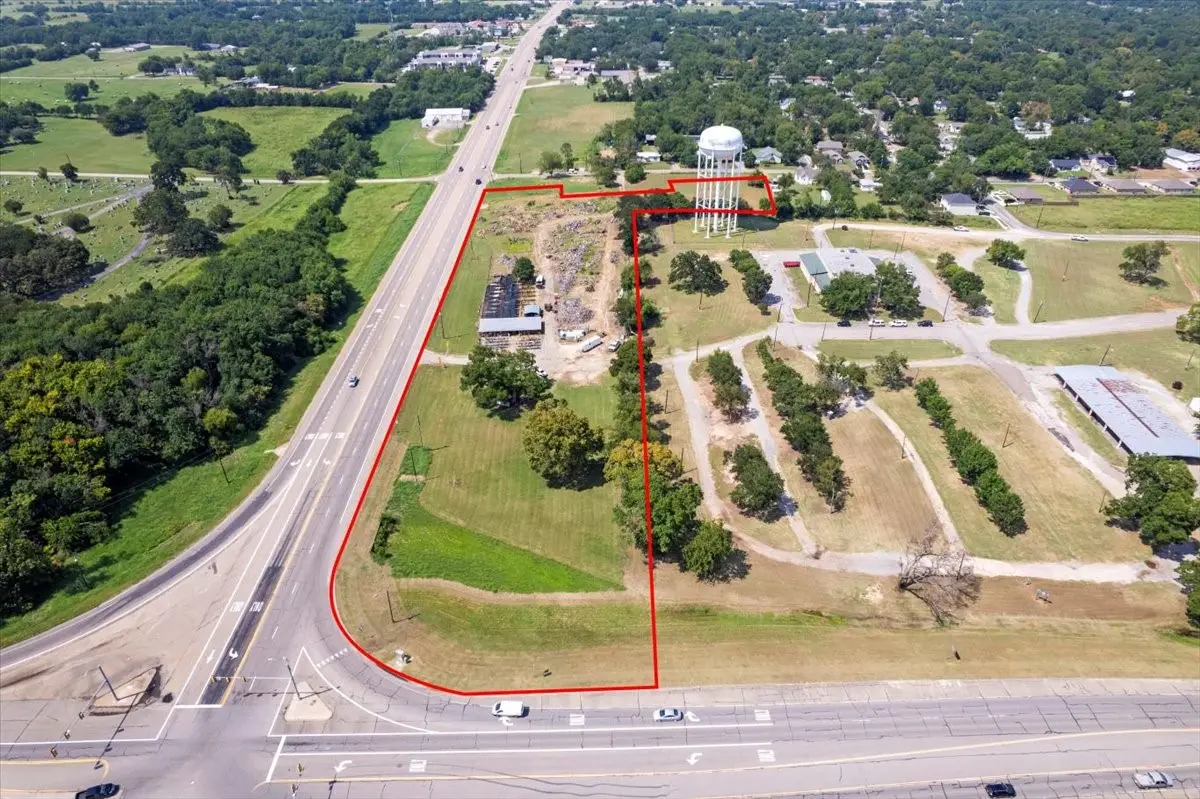 604 N Tx-121, Bonham, TX 75418 - #1