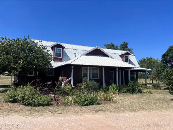 706 County Road 4599, Boyd, TX 76023