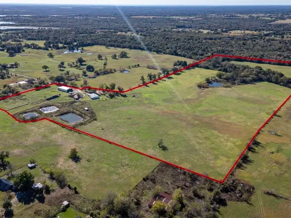 765 Rs County Road 3410, Emory, TX 75440