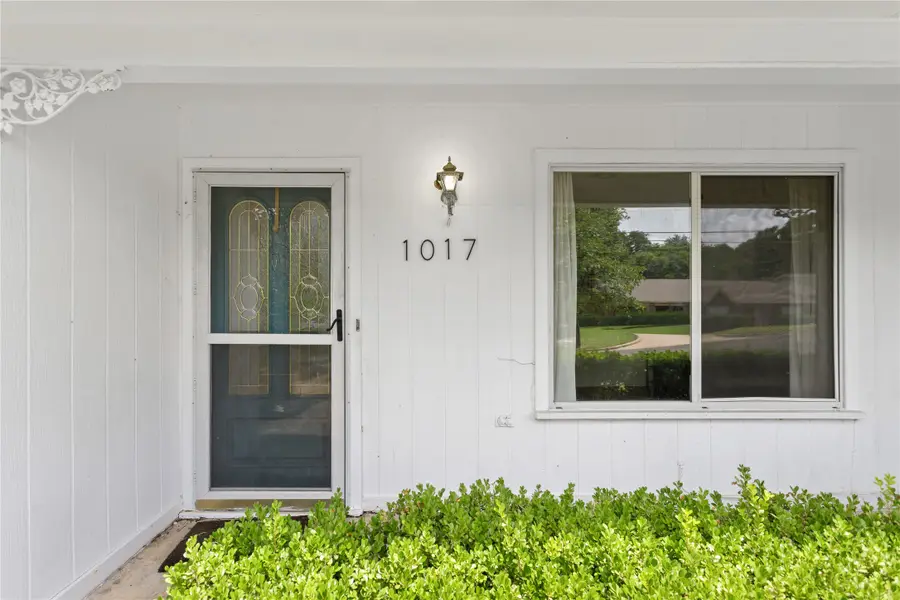 1017 Wedgewood Drive, Woodway, TX 76712 - #3