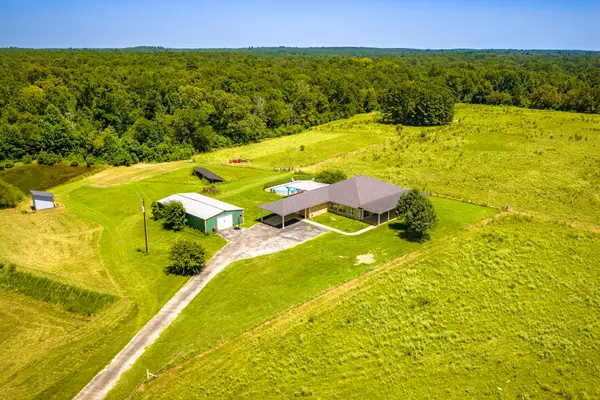 804 An County Road 164, Elkhart, TX 75839