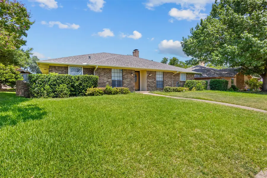 2411 Golden Willow Lane, Richardson, TX 75082 - #2