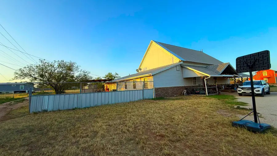 1302 20th Street, Anson, TX 79501 - #3