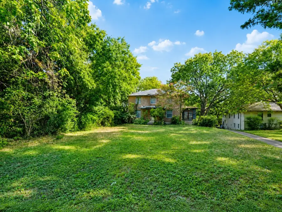 625 W Colorado Boulevard, Dallas, TX 75208 - #2