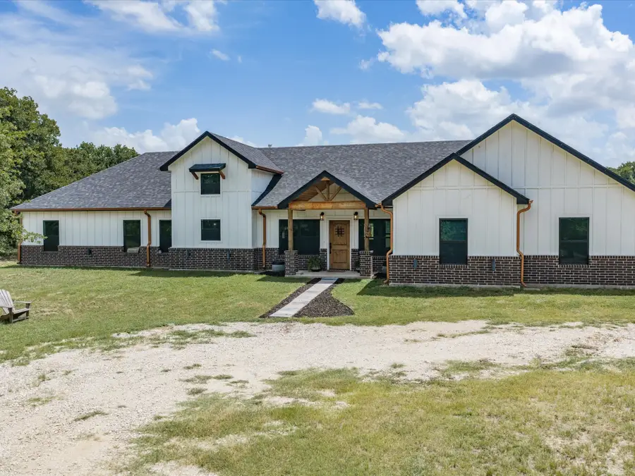 403 Polk Road, Bowie, TX 76230 - #2
