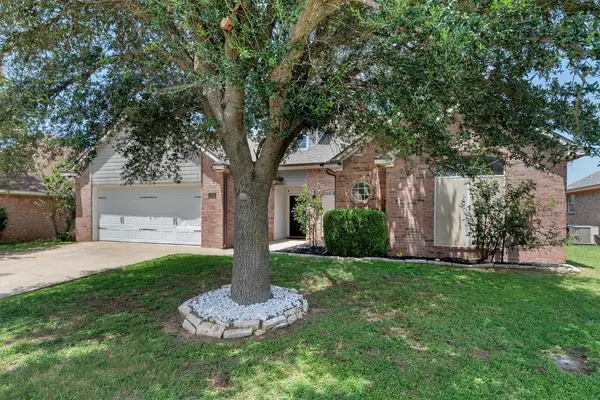 106 Country View Circle, Pottsboro, TX 75076
