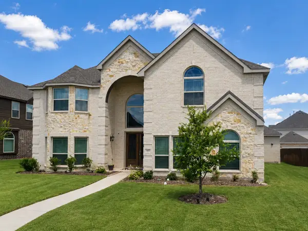 417 Harvest Grove Drive, Waxahachie, TX 75165
