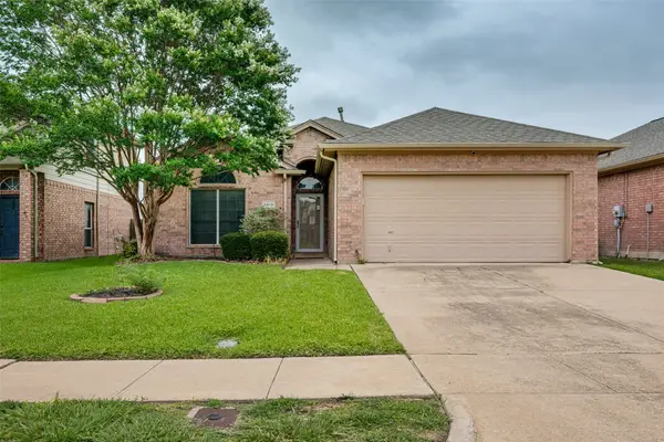 5916 Big Flat Drive, Fort Worth, TX 76131