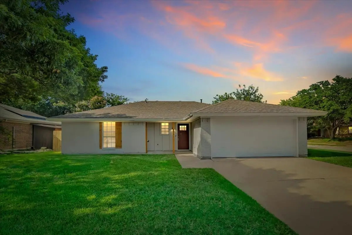 6561 Alta Vista Drive, Watauga, TX 76148 - #1