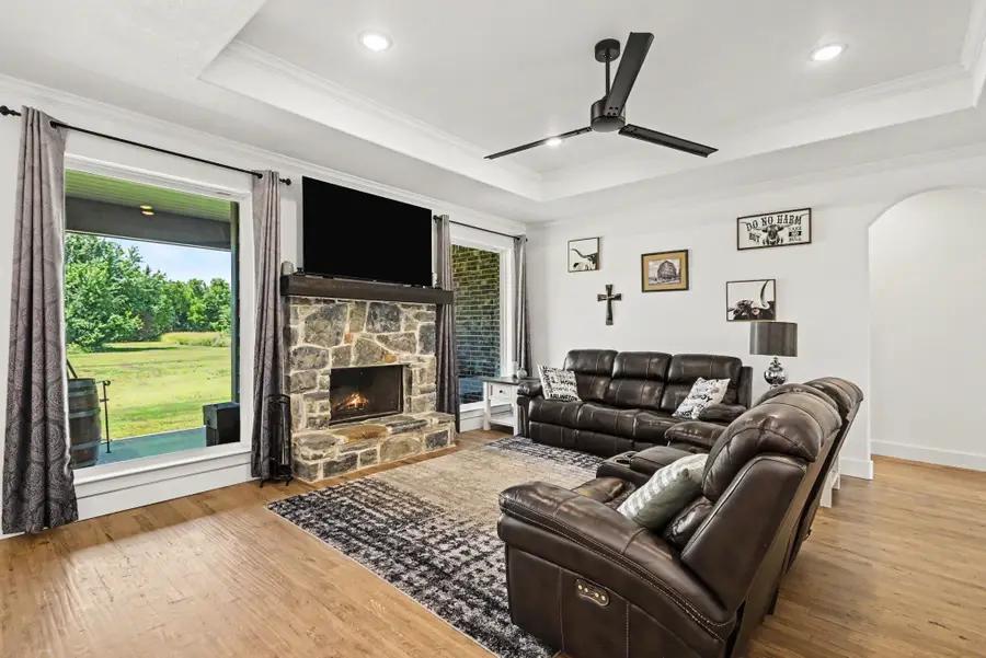 606 Central Road, Weatherford, TX 76088 - #3