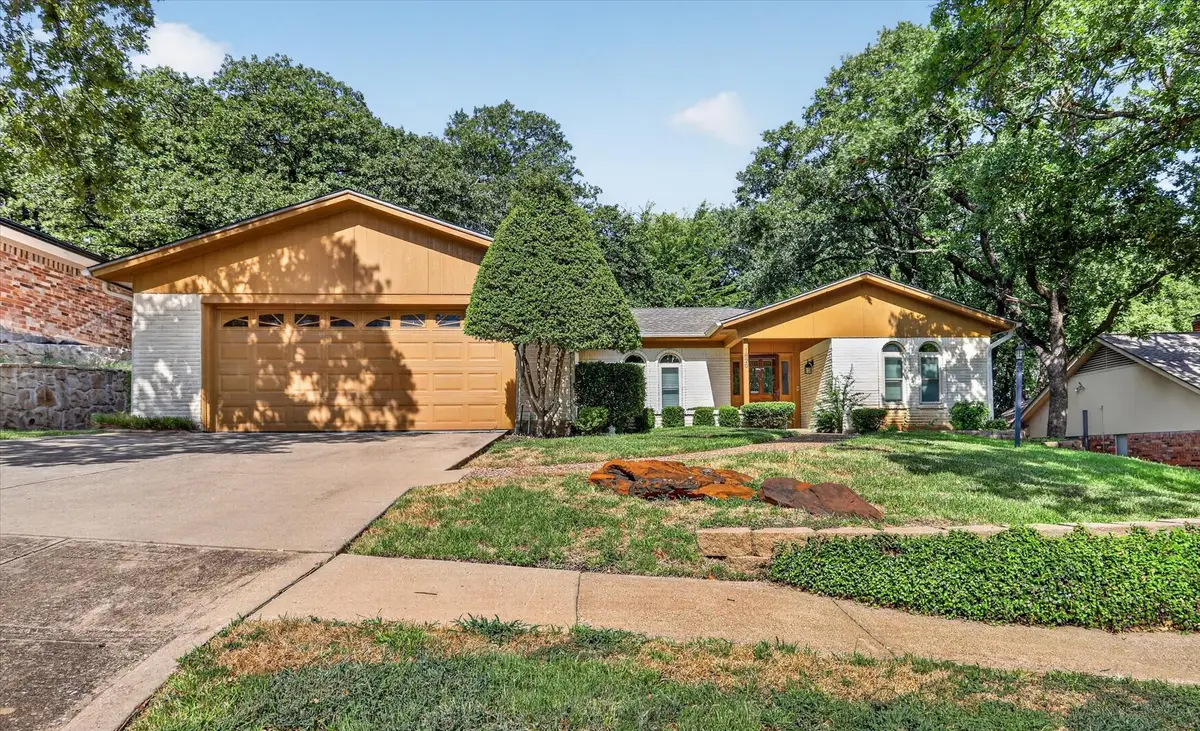 1820 Holly Oak Street, Arlington, TX 76012 - #1