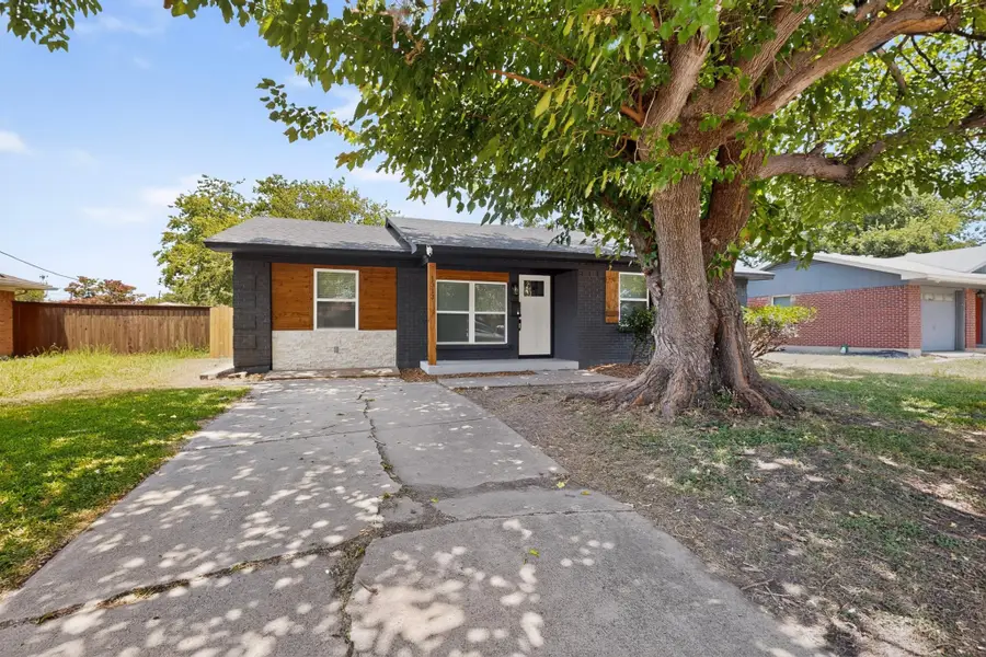 1313 Crockett Street, Garland, TX 75040 - #3